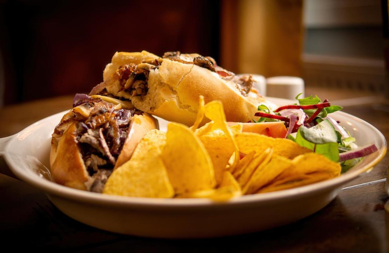 The Crown Inn 3*